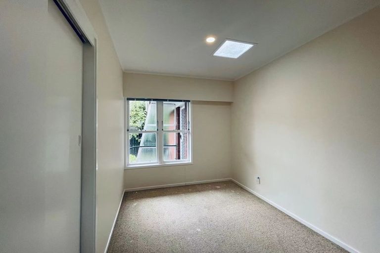 Photo of property in 1/18 Eban Avenue, Hillcrest, Auckland, 0627