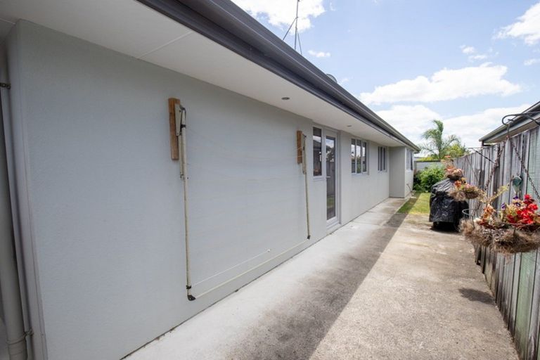 Photo of property in 27 Benner Drive, Ngatea, 3503