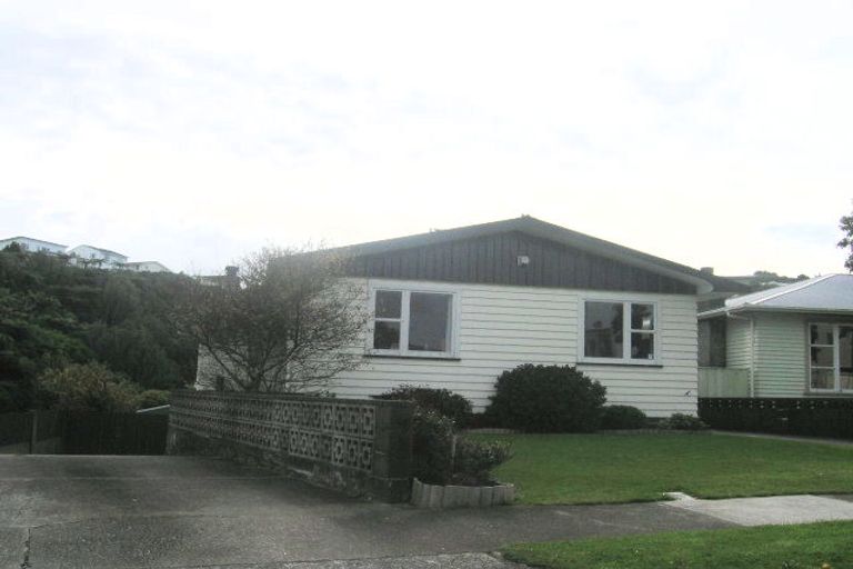 Photo of property in 18 Holly Grove, Maungaraki, Lower Hutt, 5010