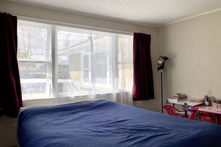 Photo of property in 672 Te Atatu Road, Te Atatu Peninsula, Auckland, 0610