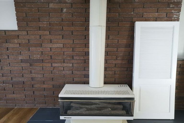 Photo of property in 4a Ngahina Street, Paraparaumu, 5032