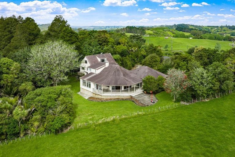 Photo of property in 224 Whitehills Road, Waitoki, Silverdale, 0994