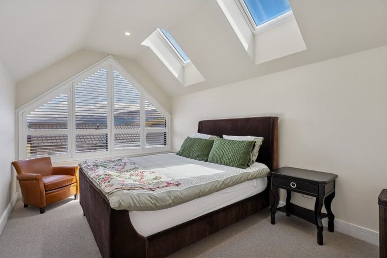 Photo of property in 40 Cunninghams Drive, Jacks Point, Queenstown, 9371