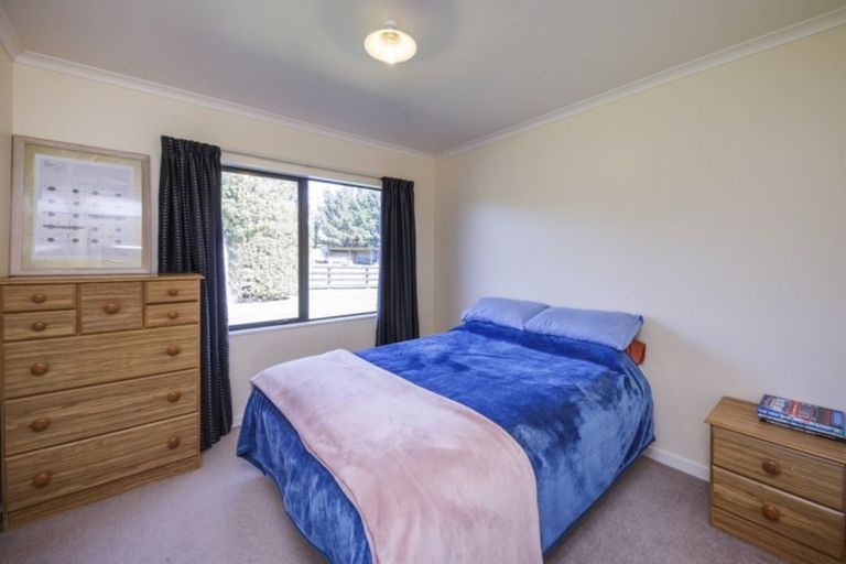 Photo of property in 32 Stoneleigh Lane, Aokautere, Palmerston North, 4471