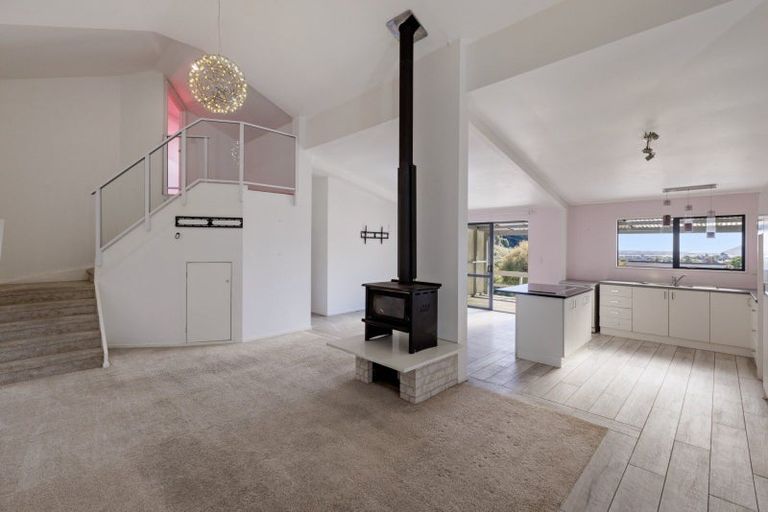 Photo of property in 383 Kaitemako Road, Welcome Bay, Tauranga, 3175