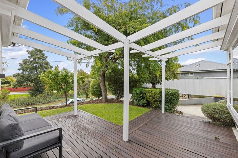 Photo of property in 211 Fifield Terrace, Opawa, Christchurch, 8023