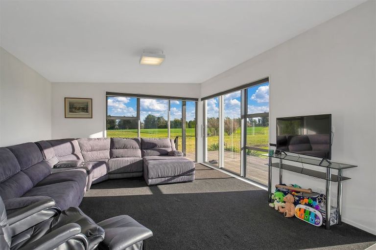 Photo of property in 35 Loburn Whiterock Road, Loburn, Rangiora, 7472