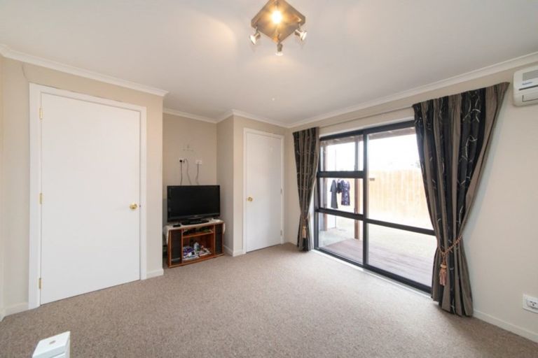 Photo of property in 7 Ruapehu Drive, Fitzherbert, Palmerston North, 4410