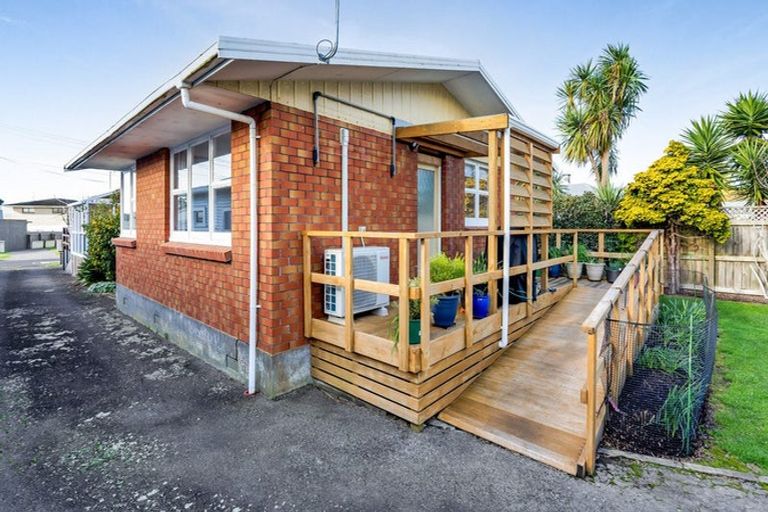 Photo of property in 10a Vogel Street, Fitzroy, New Plymouth, 4312