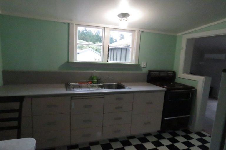 Photo of property in 2/4963 Waimate Highway, Glenavy, Waimate, 7980