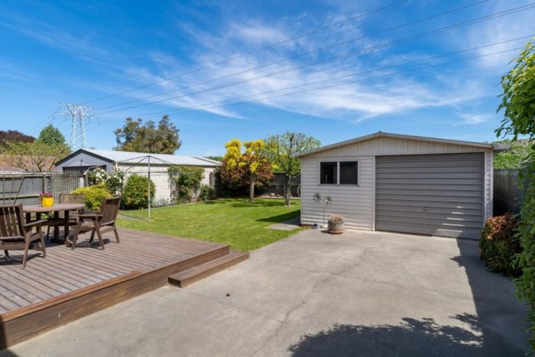Photo of property in 33 Boston Avenue, Hornby, Christchurch, 8042