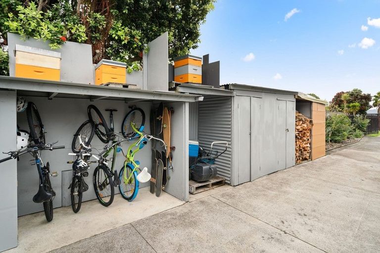 Photo of property in 37b Simpson Road, Papamoa Beach, Papamoa, 3118