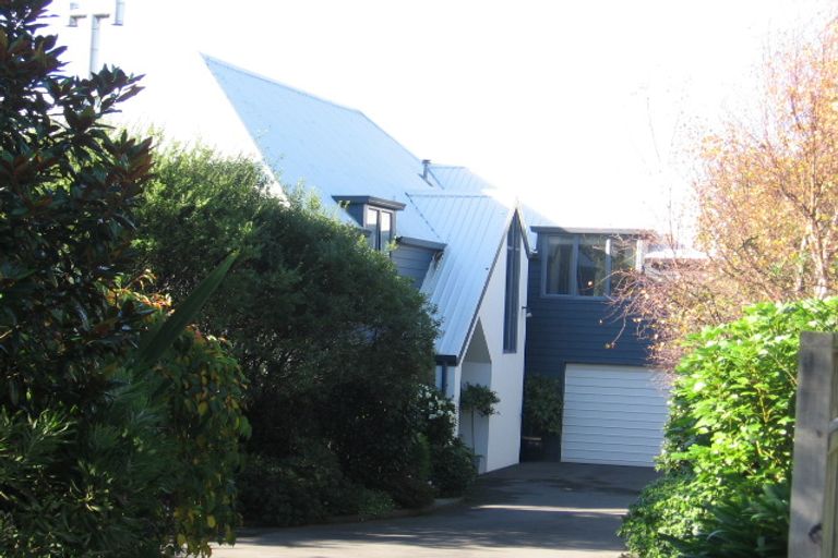 Photo of property in 18 Ellwood Place, Churton Park, Wellington, 6037