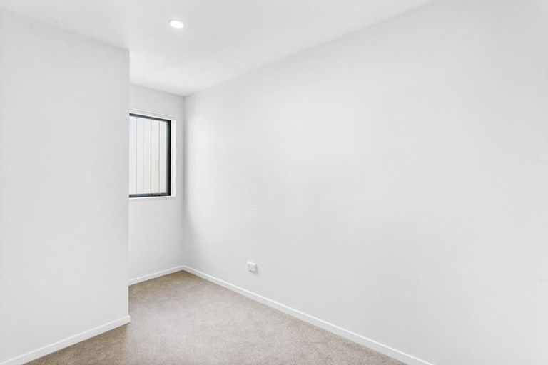 Photo of property in 14 Whai Hua Lane, Mangere Bridge, Auckland, 2022