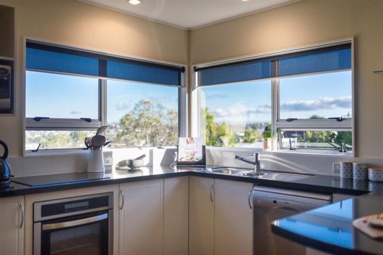 Photo of property in 36a Orchard Road, Waiake, Auckland, 0630