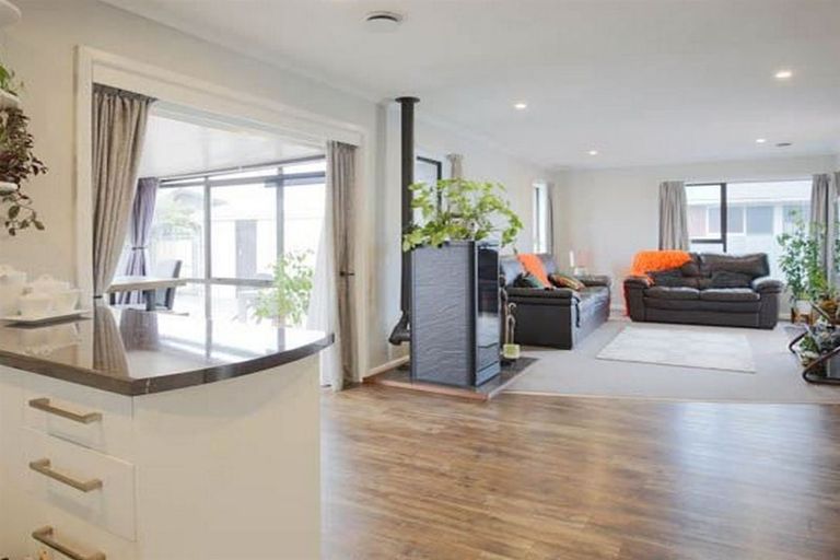 Photo of property in 4 Endeavour Place, Lyttelton, 8082