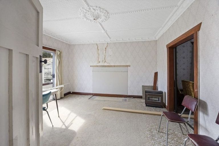 Photo of property in 20 Gladstone Street, Hawera, 4610