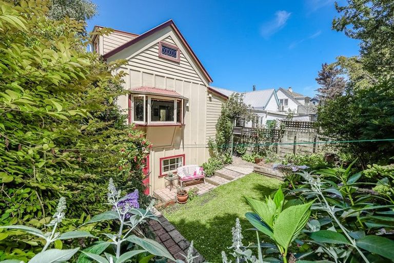Photo of property in 26 Brown Street, Dunedin Central, Dunedin, 9016