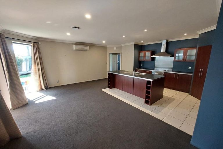 Photo of property in 54 Limes Avenue, Parklands, Christchurch, 8083
