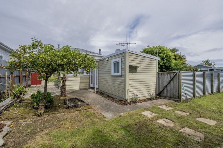 Photo of property in 163 Cambridge Street, Levin, 5510