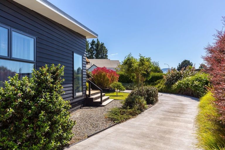 Photo of property in 6 Ataahua Place, Featherston, 5710