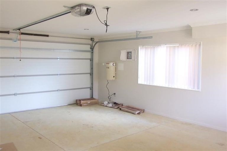 Photo of property in 46a Russell Road, Manurewa, Auckland, 2102