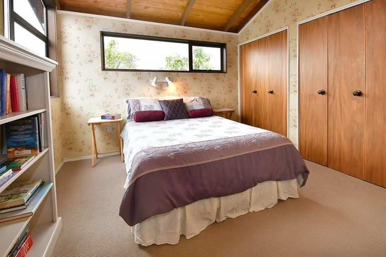 Photo of property in 11 Tatyana Place, Massey, Auckland, 0614