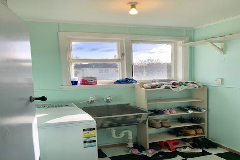 Photo of property in 10 Primrose Street, Northcote, Christchurch, 8052