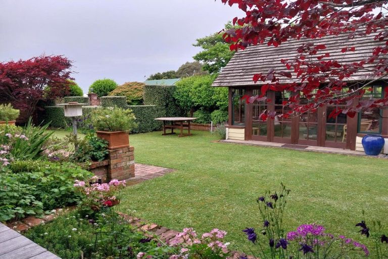 Photo of property in 23 Lee Road, Burbush, Hamilton, 3289