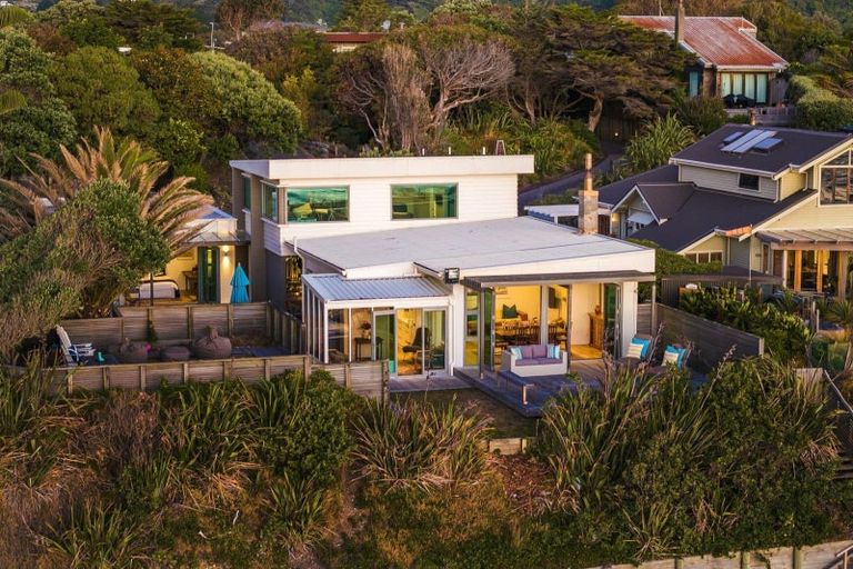 Photo of property in 305 Rosetta Road, Raumati Beach, Paraparaumu, 5032