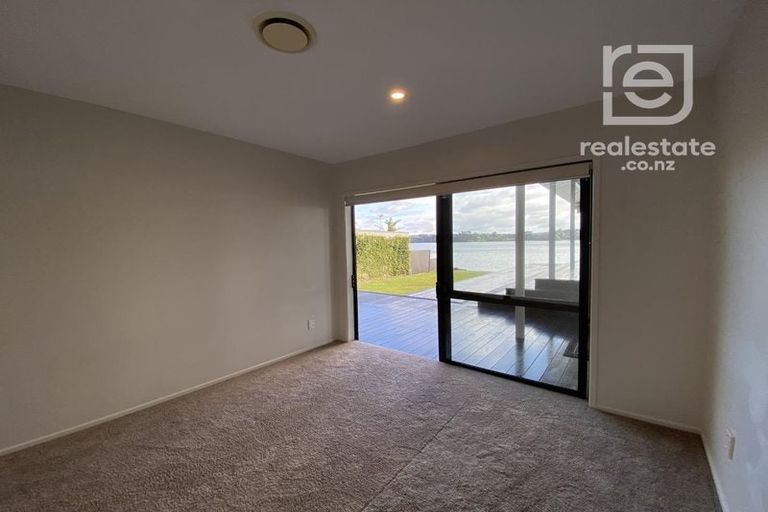 Photo of property in 62 The Terrace, Herald Island, Auckland, 0618