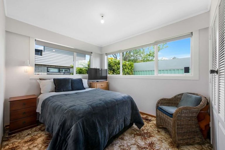 Photo of property in 26 Cranwell Street, Churton Park, Wellington, 6037