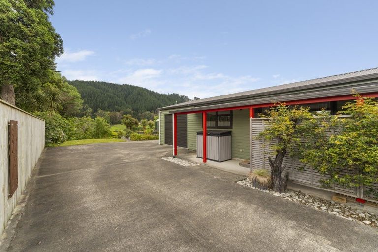 Photo of property in 49 Tame Porati Street, Manakau, Levin, 5573
