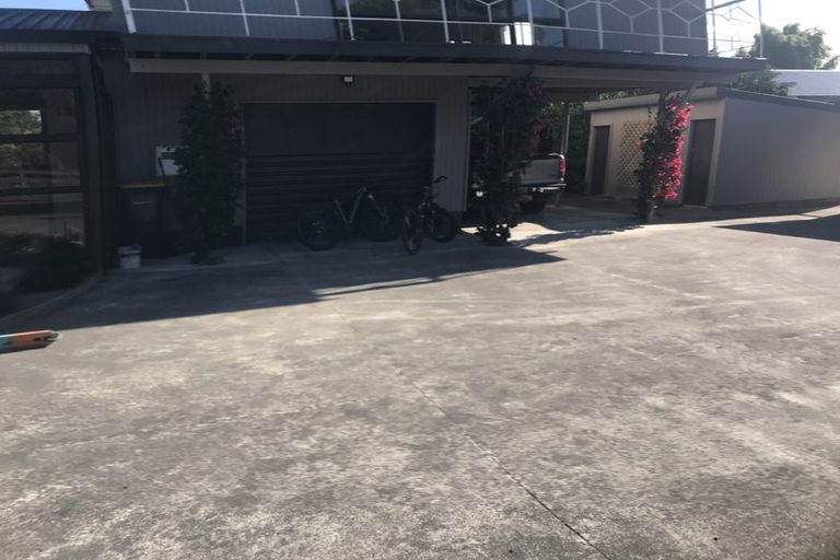 Photo of property in 729 Makerua Road, Tokomaru, Palmerston North, 4474