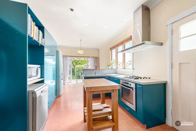 Photo of property in 7 Pitt Street, Moera, Lower Hutt, 5010