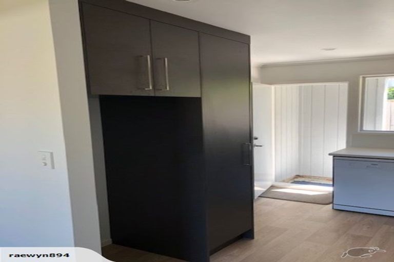 Photo of property in 3/1 Cockayne Crescent, Sunnynook, Auckland, 0620