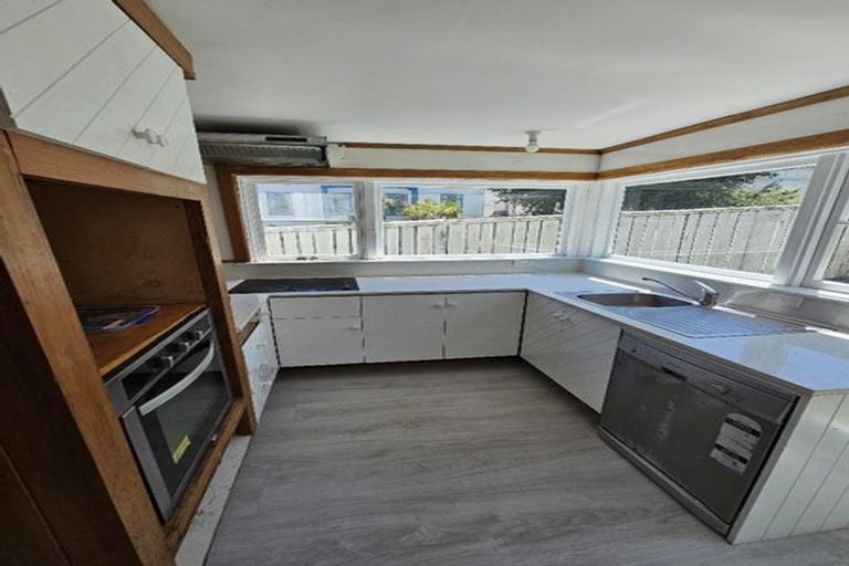 Photo of property in 38 Macdonald Crescent, Te Aro, Wellington, 6011