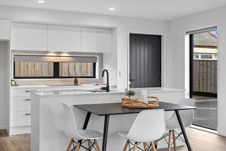 Photo of property in 1/101 Charles Street, Waltham, Christchurch, 8011