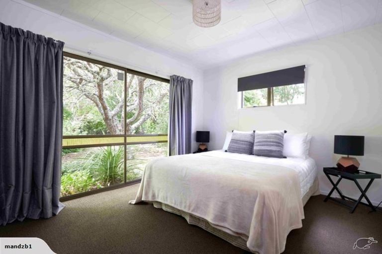 Photo of property in 172a Saint Andrews Road, Plimmerton, Porirua, 5026