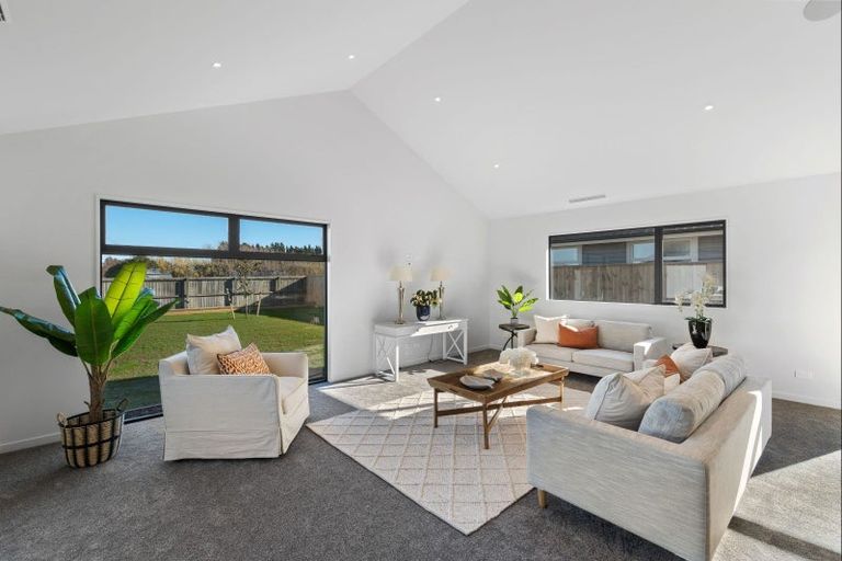 Photo of property in 38 Kingsdowne Drive, West Melton, 7618