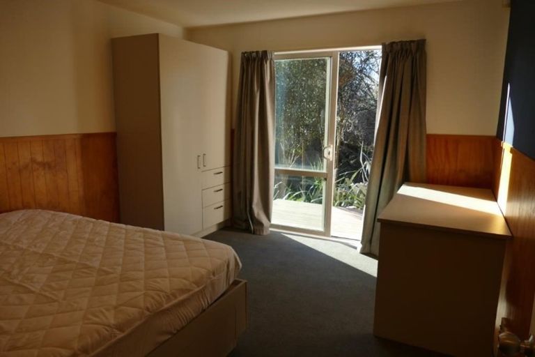 Photo of property in 9 Athol Terrace, Upper Riccarton, Christchurch, 8041