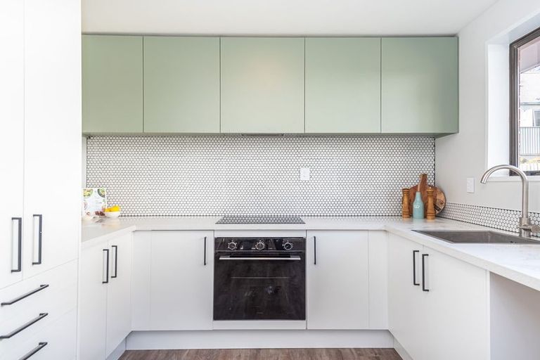 Photo of property in 2/61 Caledonian Road, St Albans, Christchurch, 8014