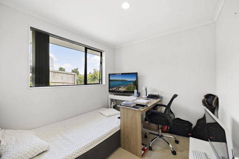 Photo of property in 21 Cartmel Avenue, Massey, Auckland, 0614