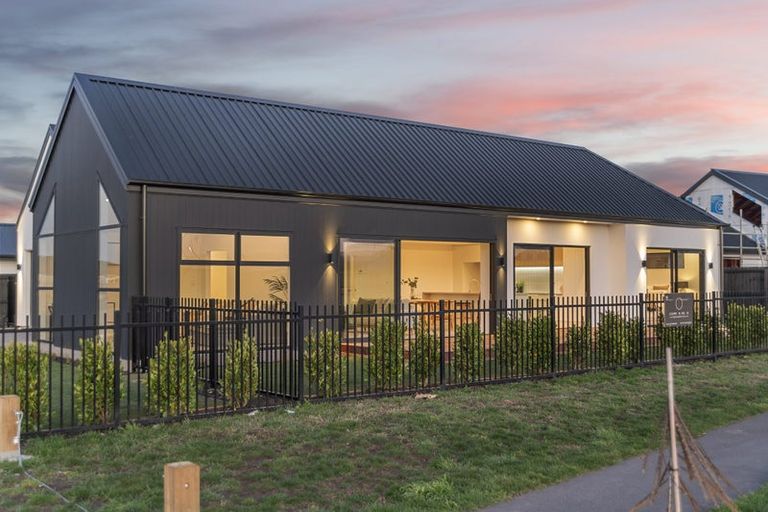 Photo of property in 12 Timara Crescent, Marshland, Christchurch, 8083