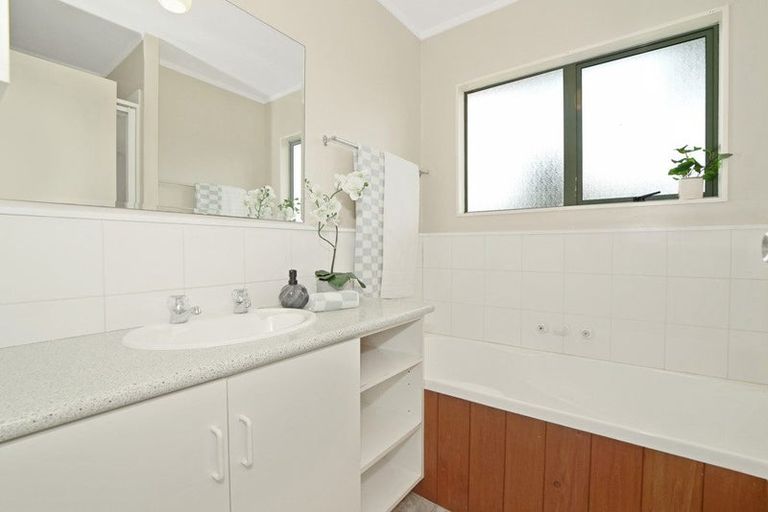 Photo of property in 45 Kane Road, Papamoa Beach, Papamoa, 3118