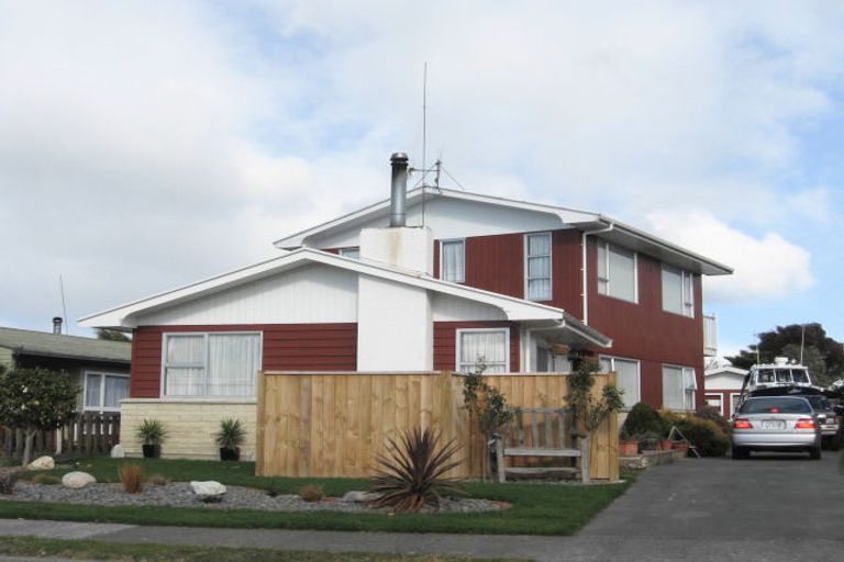 Photo of property in 24 Surrey Street, Taradale, Napier, 4112