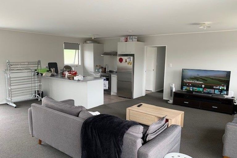 Photo of property in 7b Newland Grove, Henderson, Auckland, 0610