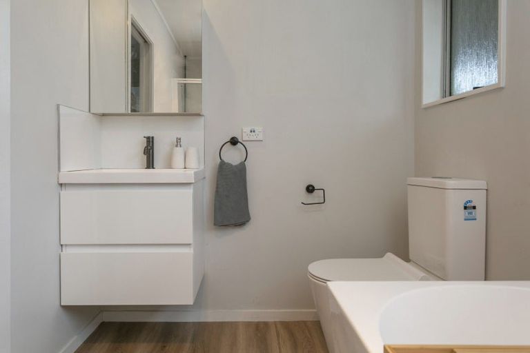 Photo of property in 2/23 Kiddle Drive, Hilltop, Taupo, 3330