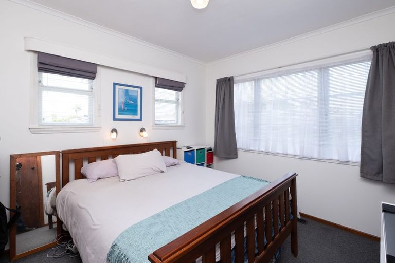 Photo of property in 17 Falstaff Street, Stratford, 4332