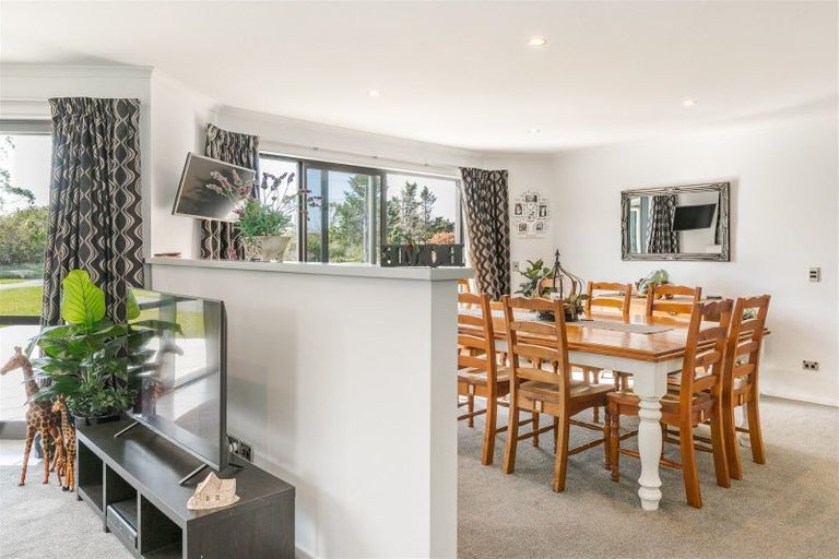 Photo of property in 73 Mcpadden Road, Westport, 7892